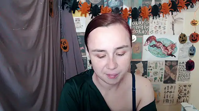 VeryVeryVeryShy  online show from October 6, 5:35 am