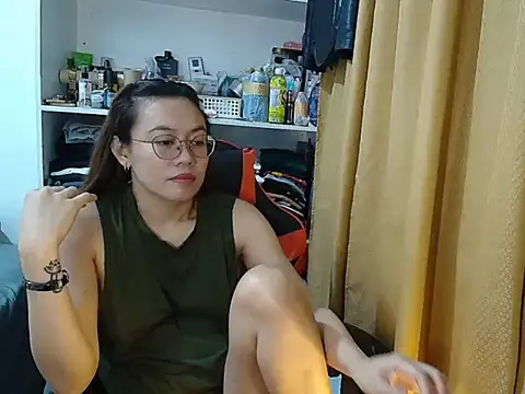 crizzybel online show from March 5, 8:59 pm