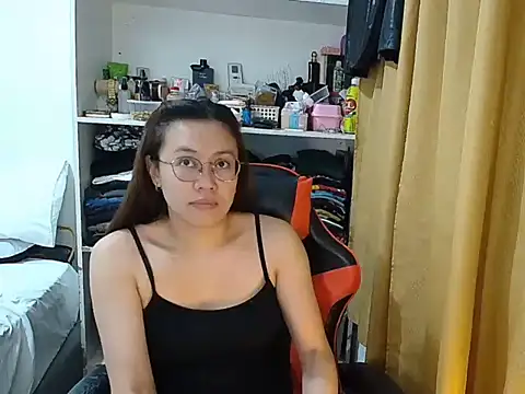 crizzybel online show from February 22, 5:25 pm