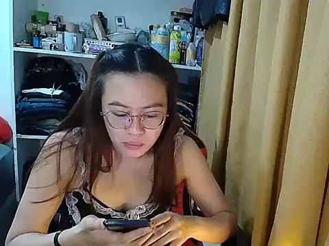 crizzybel online show from March 2, 7:20 pm