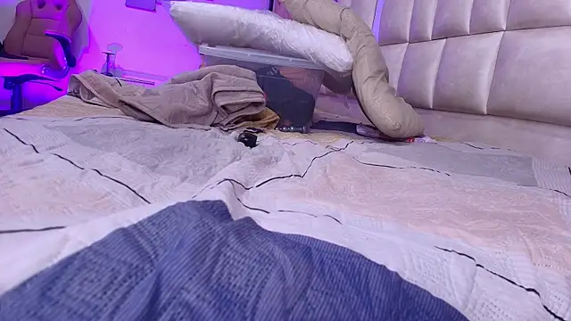 leon gaby online show from September 17, 7:23 pm