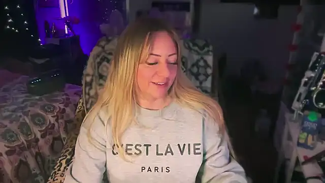 sage love online show from March 20, 3:33 am