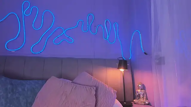 Sofly s online show from January 17, 1:07 pm