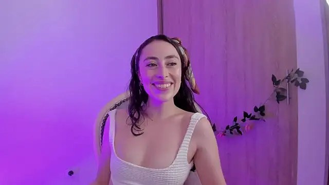 Amatiista online show from April 21, 5:53 pm