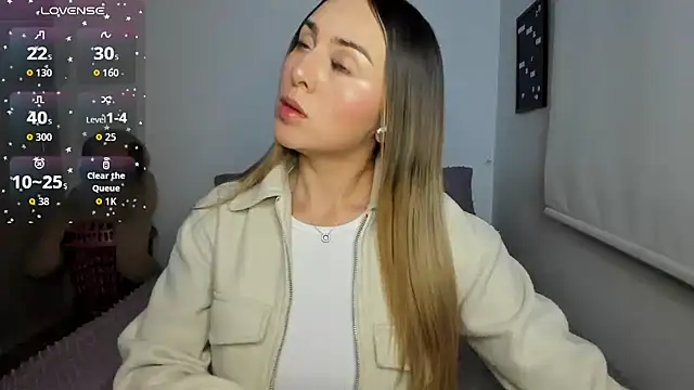 sophi mooreno online show from June 3, 2:23 am