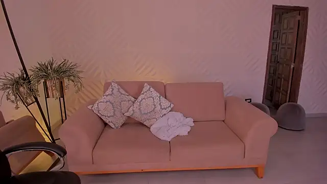 KateSunder online show from October 15, 2:19 pm