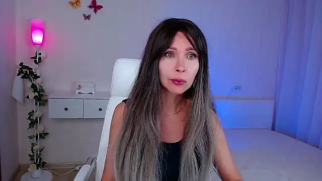 wendifoste online show from September 25, 6:50 pm