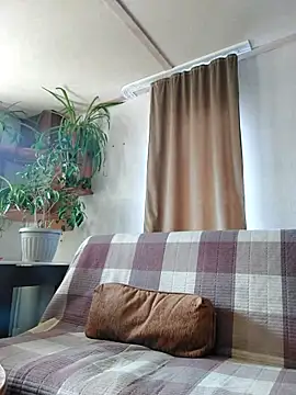 IrmaRose online show from September 29, 7:57 am