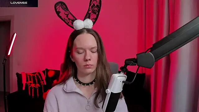 SharkyBaby online show from February 3, 6:01 pm