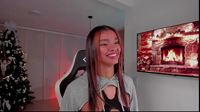 liagirl cute online show from January 6, 5:00 am