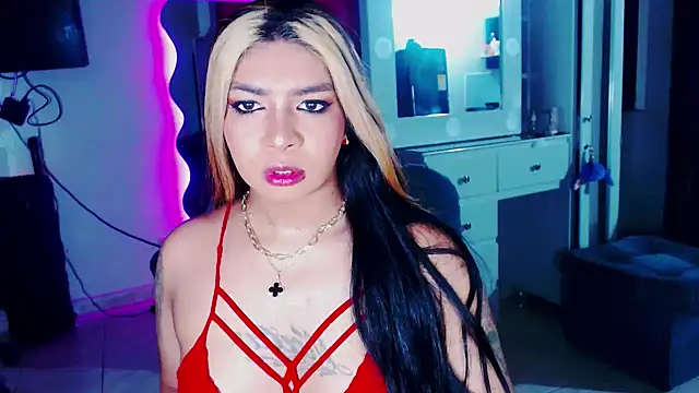 violet bigcock774 online show from November 18, 8:15 am