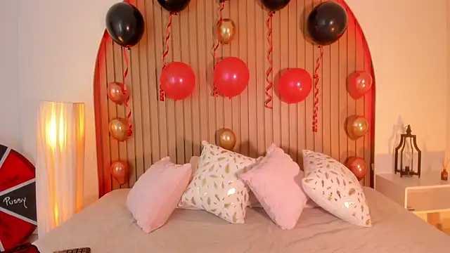 Karlagonzales  online show from April 18, 7:40 pm