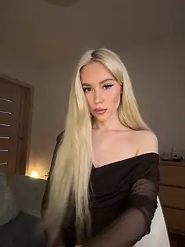 xDinnax online show from November 25, 7:32 am