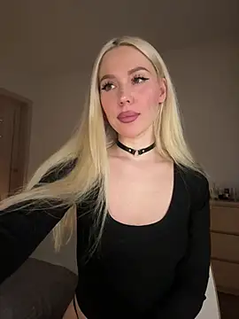 xDinnax online show from January 10, 7:07 pm