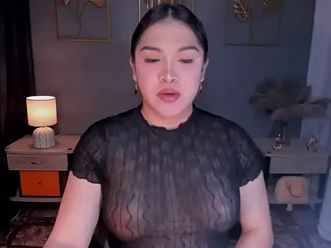 MaxeneCullens online show from October 8, 3:55 am