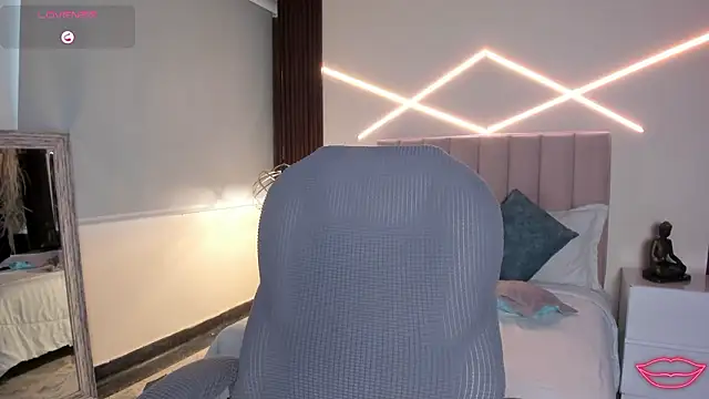 Veronicalanx1 online show from March 5, 12:12 pm