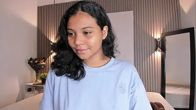 Zafiiraa online show from December 2, 11:56 am