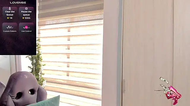 EmmaFerrary online show from December 16, 5:41 pm