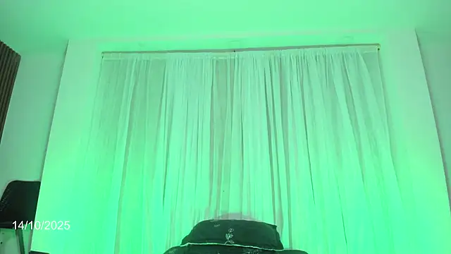 jaddyk  online show from October 14, 9:50 pm