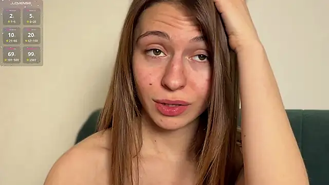 LovelyKatea online show from April 14, 2:28 pm