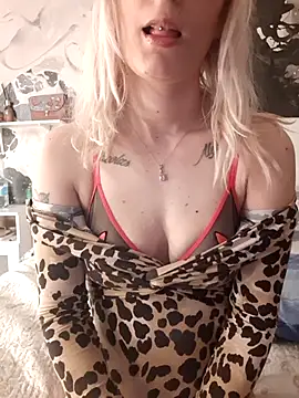 MarikaWild93 online show from April 11, 9:40 pm