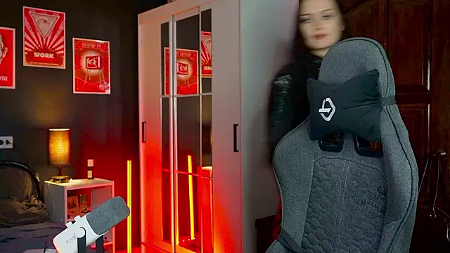 QueenAliss online show from February 13, 8:16 am