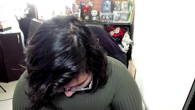 aika-dreams online show from October 9, 1:26 pm