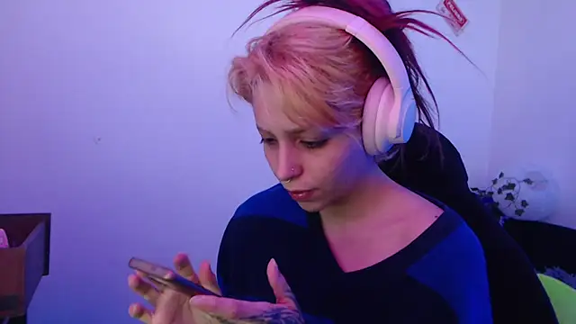 MaryJannes online show from December 5, 7:48 pm