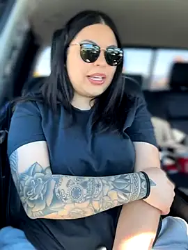 drizzypeach602 online show from November 2, 7:06 pm