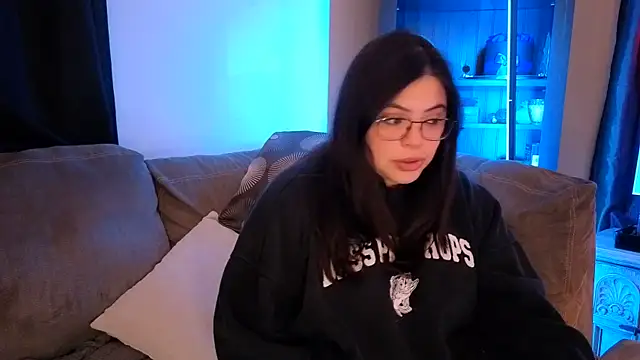 drizzypeach602 online show from May 1, 1:31 am