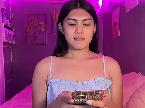 Delicate Savannah online show from October 13, 3:36 pm