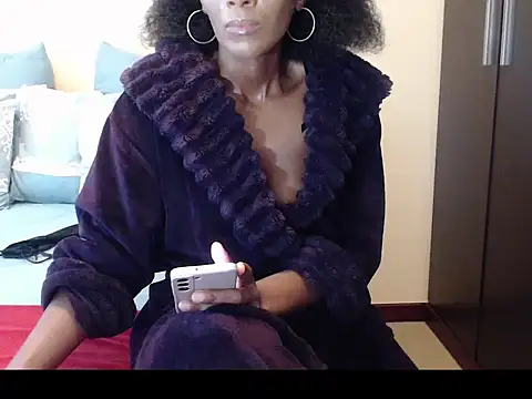 yummycherryxx online show from November 5, 7:57 am