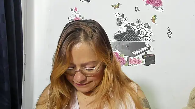 anthonela mature  online show from December 22, 8:01 pm