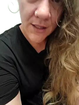 BubblegumCj online show from April 29, 5:54 am