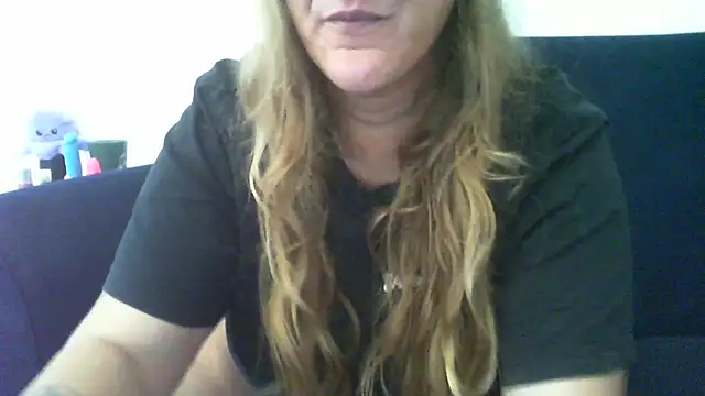 BubblegumCj online show from March 6, 2:06 am