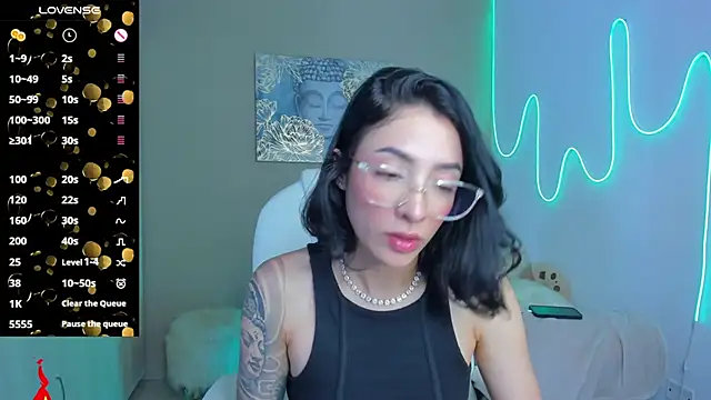 barbie scoth  online show from October 23, 7:53 pm