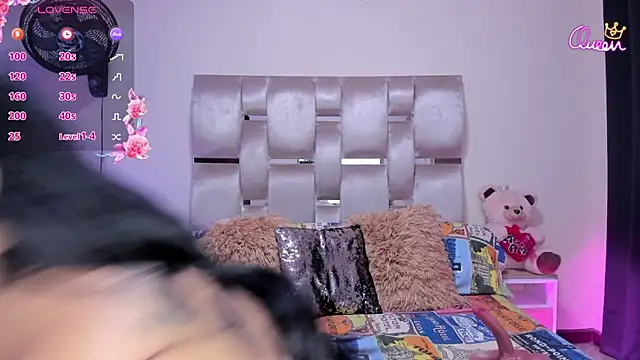 MelanyShayk online show from February 6, 5:22 am