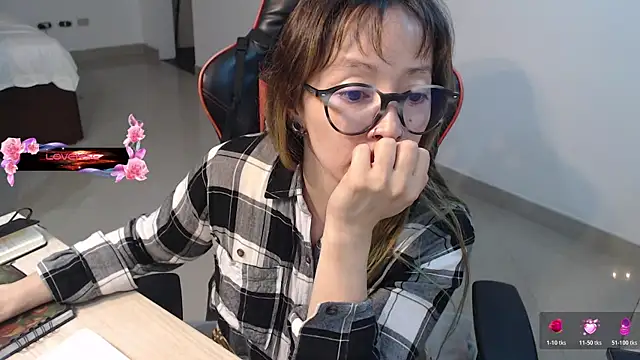 pink-2022 online show from June 4, 7:29 pm