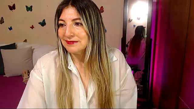 Jolie-Mature online show from March 25, 11:40 pm