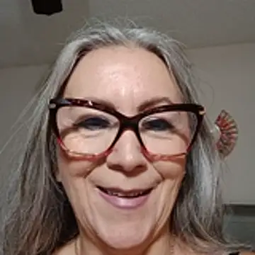 EvaRobinson online show from October 27, 11:39 am