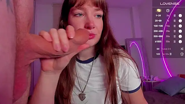 alicekaneky online show from October 4, 12:16 am