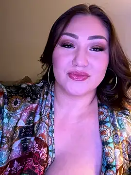 RosieDixx online show from January 18, 5:48 am