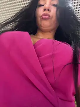 CrazzyChicks online show from May 28, 7:06 am