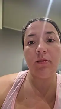 isabella rossse online show from April 10, 5:57 am