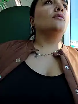 laura dirtyhot online show from February 19, 12:05 pm