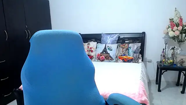 Xiimen online show from June 17, 11:39 pm