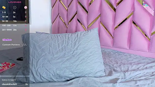 hornyhousekeeper  online show from September 10, 1:11 pm