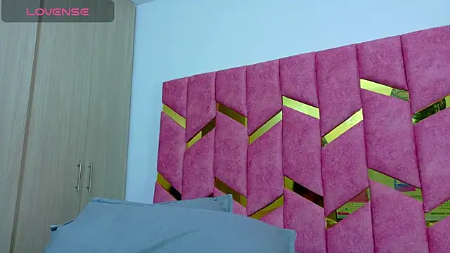 hornyhousekeeper  online show from October 23, 3:29 pm