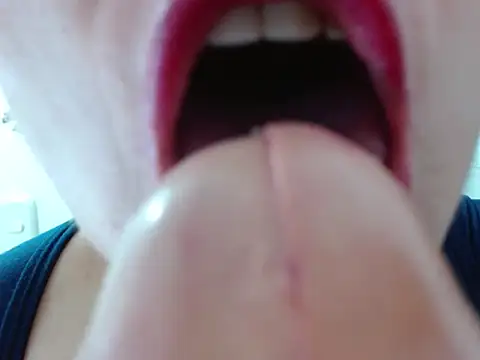 keiila  online show from October 9, 3:10 am