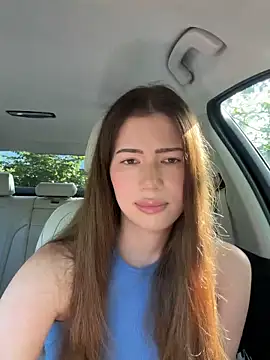 clairewntr online show from May 26, 3:33 pm